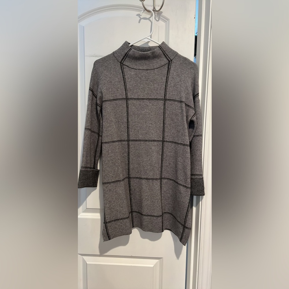 Women’s sweater